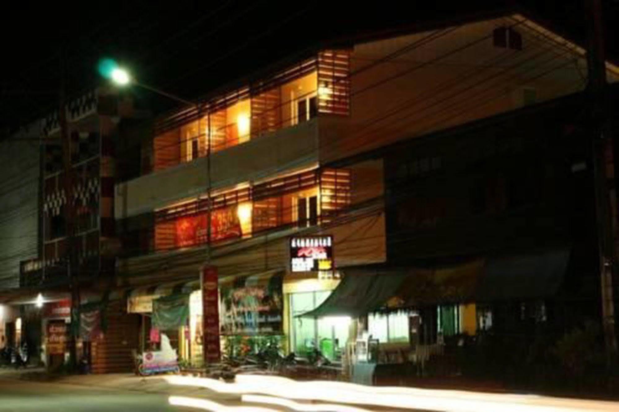 Nan Sabaidee Hotel Exterior photo