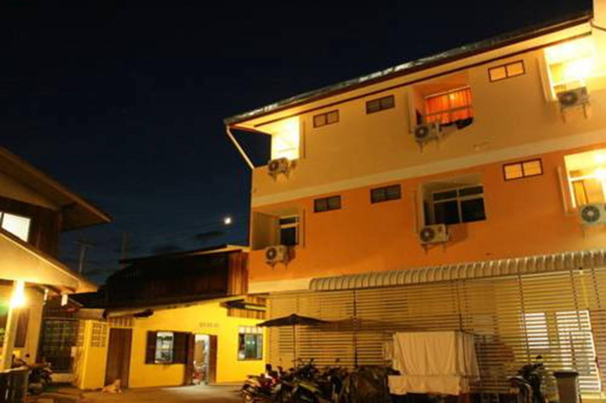 Nan Sabaidee Hotel Exterior photo